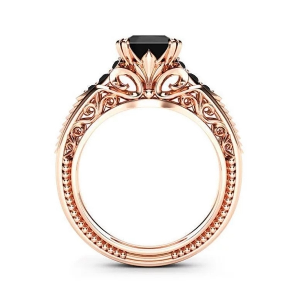 Rose Gold Onyx Ring - Picture 2 of 9